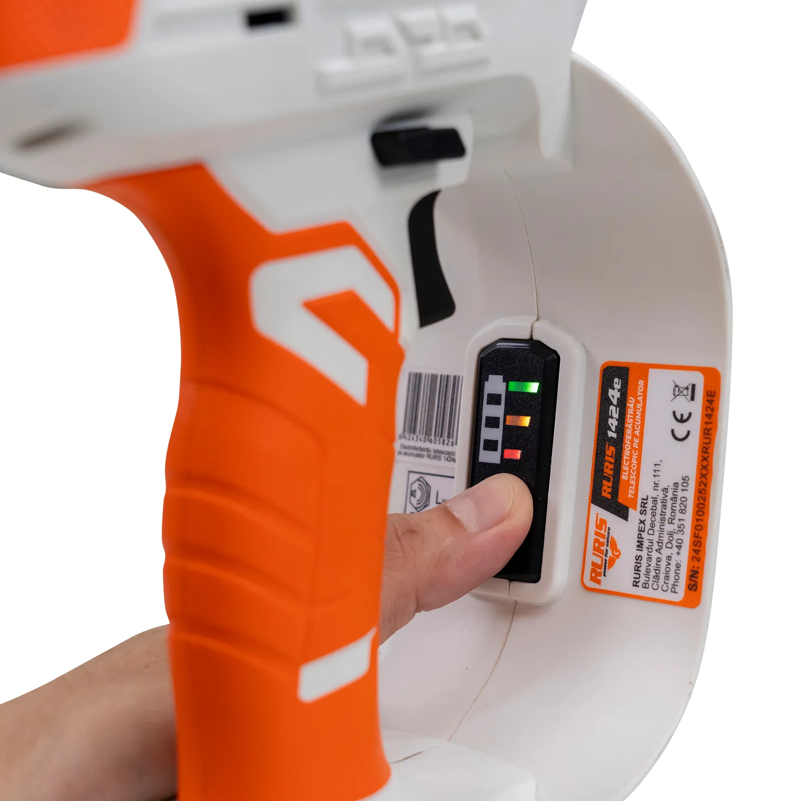 Electroferastrau telescopic pe acumulator RURIS 1424e Power Alfa Up, 20V, sina 10cm, lant 3/8” 1.3mm, brat telescopic 129-170cm, include acumulator 2400e X-Charge